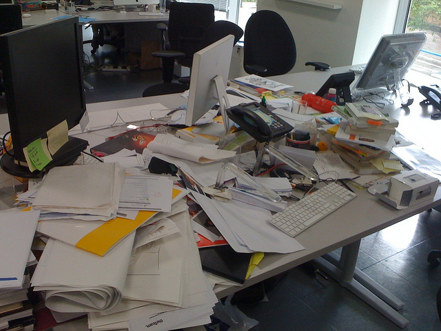 How not to format appendices: as a large pile of unsorted paper on your desk. (Photo: Phil Whitehouse/flickr)