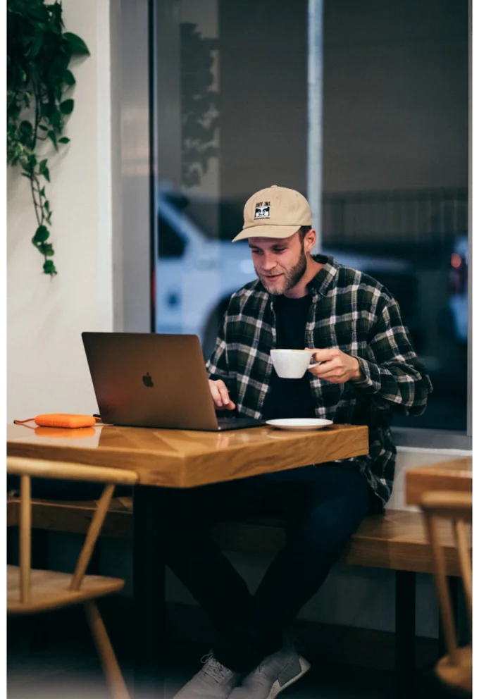 proofreader working in coffee shop