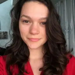 Emilyn L